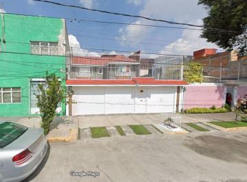 Casa de 5 habitaciones, Tlalnepantla de Baz · ¡Excelente Oportunidad de Inversión en Valle Ceylán, Tlalnepantla!