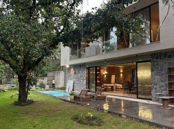 Casa en condominio de 3 habitaciones, Zapopan · Hermosa Casa Moderna con Alberca Pinar de La Venta