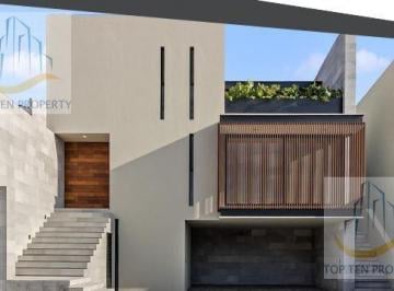 Casa · 360m² · 4 Recámaras · 4 Estacionamientos · Venta de Casa Lomas del Campanario IV