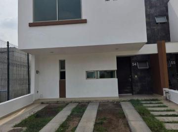 Casa en condominio de 3 habitaciones, Tlajomulco de Zúñiga · Casa en Renta Atrás de Punto Sur Fraccionamiento Sorrento
