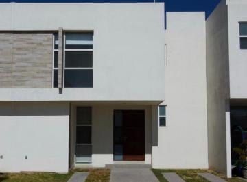 Casa en condominio de 3 habitaciones, San Luis Potosí · Casa en Venta en Puerta Natura Coto 4 Mod Ceiba