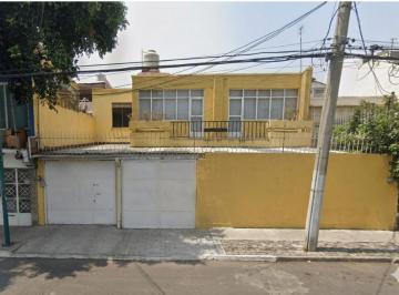Casa de 3 habitaciones, Iztacalco · Remate Bancario Casa en C. José María Correa, Viaducto Piedad, Iztacalco, 08200 Ciudad de México