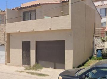Casa de 2 habitaciones, Ensenada · Casa en Venta en Col Vista Hermosa Ensenada Baja California