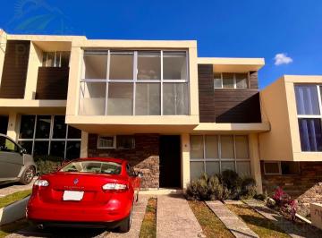 Casa · 143m² · 3 Recámaras · 2 Estacionamientos · Casa en Venta en Privada en Real de Juriquilla, Queretaro