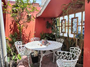 Casa · 148m² · 3 Recámaras · 1 Estacionamiento · Cómoda y Amplia Casita de Dos Niveles