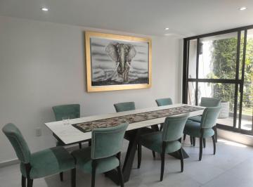 Casa · 300m² · 3 Recámaras · 3 Estacionamientos · Reestrena Hermosa Casa Remodelada en Santa Mónica