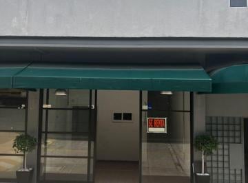 Local en centro comercial , Alvaro Obregón · Local Comercial de 23 m², Dentro de Una Plaza Sobre Avda. Toluca