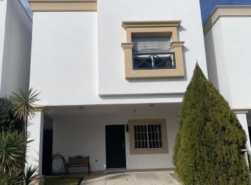 Casa · 2 Recámaras · 2 Estacionamientos · Casa en Puente de Piedra