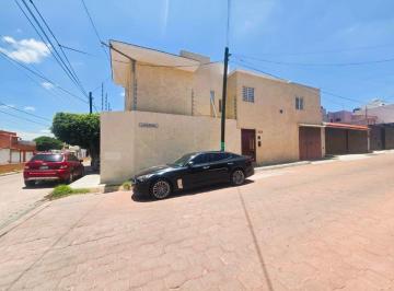 Oficina , Querétaro · Excelente Oportunidad Para Inversionistas! Propiedad en Esquina con 12 Oficinas Rentadas
