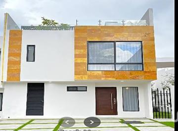 Casa · 189m² · 3 Recámaras · 2 Estacionamientos · Casa Nueva en Zibatá, El Marquez. Queretaro