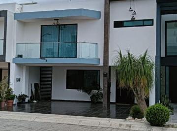 Casa de 3 habitaciones, San Andrés Cholula · Renta de Casa en Fraccionamiento Residecial La Mezza