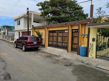 Oficina · 200m² · 4 Estacionamientos · Oficina en Venta Col. Lopez Portillo