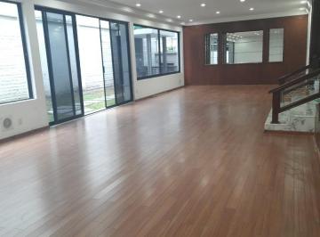Casa · 670m² · 3 Recámaras · 4 Estacionamientos · Casa en Renta, Tecamachalco Bonita, Bien Ubicada, en Cerrada con Excelentes Espacios