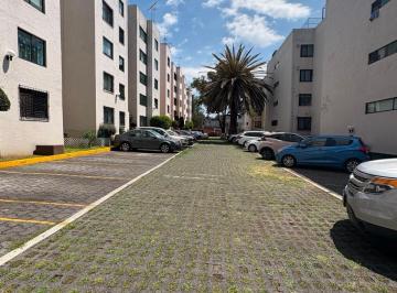 Exterior unidad, estacionamiento carros · Departamento en Hermosa Unidad Habitacional en Iztapalapa
