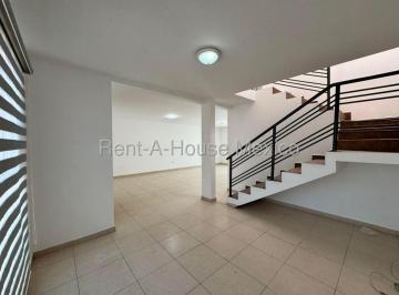 Casa de 3 habitaciones, El Marqués · Casa con 3 Recámaras en Renta en El Mirador Kh