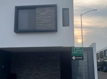 Casa de 3 habitaciones, Zapopan · Renta Casa en Coto Puerta Laurel