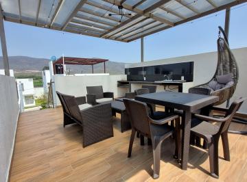 Casa en condominio de 3 habitaciones, Emiliano Zapata · Casa con Roof Garden Equipado, Alberca y 2 Estacionamientos | Arcos 5 | Emiliano