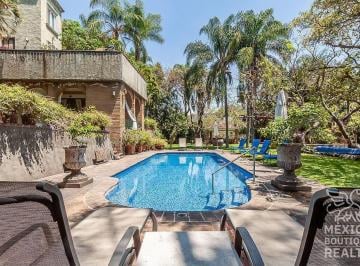 Casa de 5 habitaciones, Cuernavaca · Residencia en Acapatzingo, Gran Jardin y Vistas