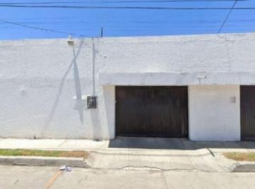 Casa de 4 habitaciones, Pachuca · Casa en Venta en Boulevares de San Francisco Pachuca de Soto
