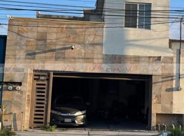 Casa · 162m² · 3 Recámaras · 2 Estacionamientos · Casa en Renta en La Fuente