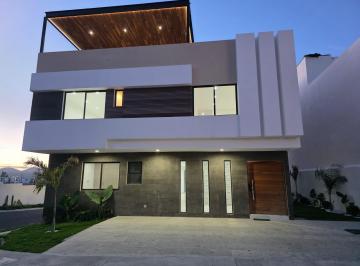 Casa en condominio · 353m² · 4 Recámaras · 3 Estacionamientos · Venta de Hermosa Residencia en Zibata - (4)