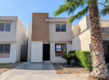 Casa de 3 habitaciones, García · Casa en Renta en Cumbres La Rioja