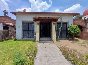 Casa en condominio · 179m² · 3 Recámaras · 2 Estacionamientos · Casa en Venta en Club de Golf Tequisquiapan