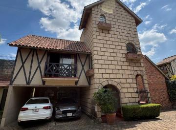 Casa de 3 habitaciones, Tlalpan · Casa en Renta en San Pedro Mártir de 217 m² con 3 Recámaras