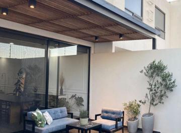Casa de 3 habitaciones, El Marqués · Se Renta Casa en Zibata con Estudio en Planta Baja (No Incluye Muebles)
