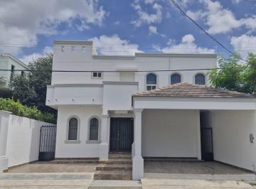 N/A · Casa en Venta de Oportunidad en Centro de Cadereyta