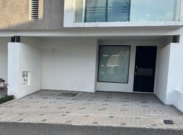 Casa en condominio en Renta de 3 habitaciones Residencial El Refugio · Se Renta Bonita Casa Amueblada y Totalmente Equipada