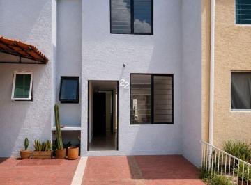Casa de 3 habitaciones, Guadalajara · Casa en Venta en Coto//oportunidad Para Remodelar// Colonia Villaseñor