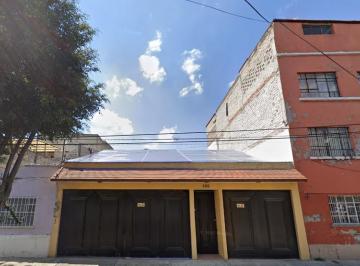 Casa de 3 habitaciones, Venustiano Carranza · Casa con Excelente Frente, Amplio Garaje y Ubicación Estratégica en Moctezuma 2da Sección