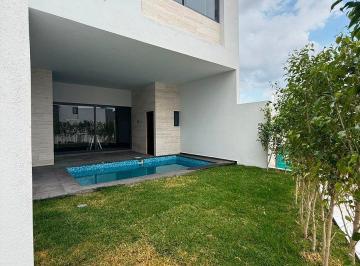 Casa de 4 habitaciones, San Luis Potosí · Casa Nueva con Alberca en Venta en Punta San Luis | 4 Recámaras | Roof Garden | Alberca