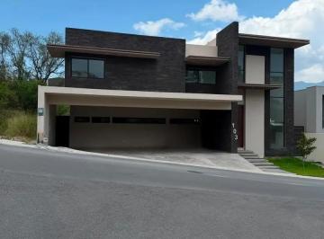1 · Casa Equipada en Venta en Sierra Alta, Monterrey