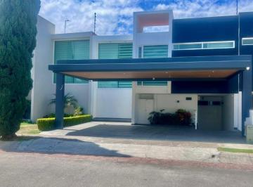 Casa de 3 habitaciones, Morelia · Casa en Venta en Punta Monarca I Altozano