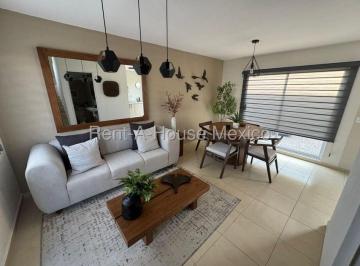 Casa · 65m² · 2 Recámaras · 2 Estacionamientos · Casa en Venta de 2 Niveles | Excelente Ubicación y Gran Conectividad Rah3182