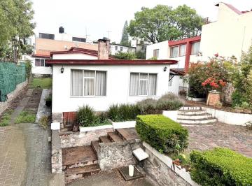 Casa de 4 habitaciones, Naucalpan de Juárez · Casa en Satélite - Amplio Terreno y Ubicación Inigualable
