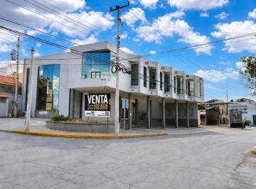 Edificio · 381m² · 10 Estacionamientos · Corporativo Oficinas en Venta con Locales Comerciales en Av Mirador