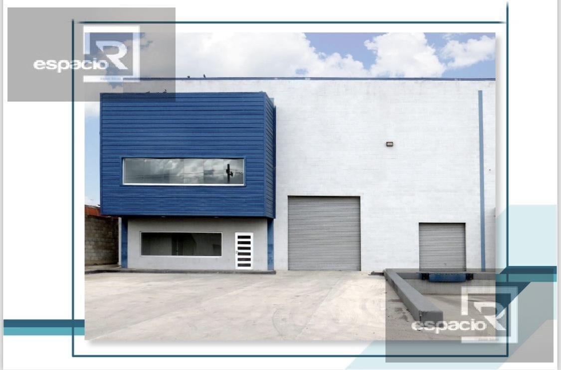 Industrial Warehouse for Rent on Av. Fuentes Mares