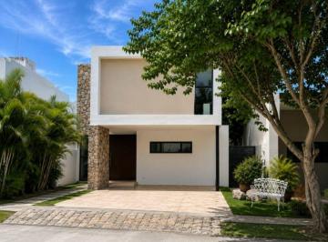 Casa en condominio de 3 habitaciones, Mérida · En Venta Hermosa Casa Equipada, Rodeada de Naturaleza en La Exclusiva Privada Parque Central