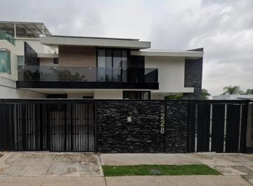 Casa de 5 habitaciones, Zapopan · Venta Casa Fracc. Bugambilias Zapopan Jalisco