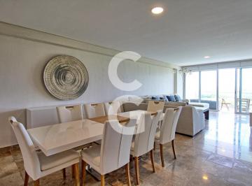 Departamento · 170m² · 3 Recámaras · 2 Estacionamientos · Departamento en Renta en Cancún en Residencial Sky Residences con Terraza y Vista Al Mar