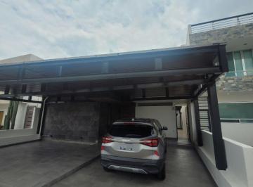 Casa de 3 habitaciones, Querétaro · Casa en Venta en Juriquilla