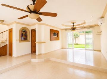 Casa · 287m² · 4 Recámaras · Casa con 4 Recámaras en Boca del Río | Fraccionamiento Residencial La Joya