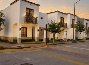Casa de 3 habitaciones, León · Casa en Venta en Zona Sur Leon Guanajuato