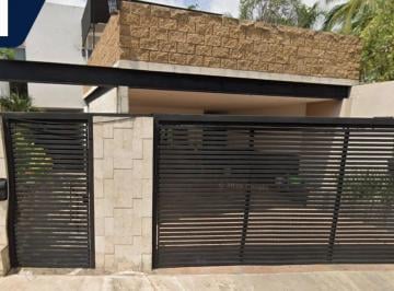 Casa en Venta de 4 habitaciones Fraccionamiento Montebello · ¡Oferta! Montebello Mérida: Zona Residencial, Alta Plusvalia y Ahorro Especial.!