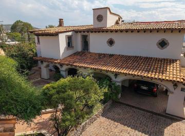1f04bcebfcb25a6e9cd2b3b9dd5a3ba1da93279153365517eaa8b9113b60ce80 · Casa con Casita Independiente en San Miguel de Allende Cerca del Centro