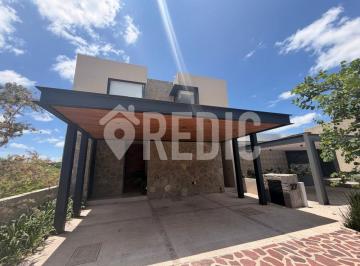 Casa de 3 habitaciones, Querétaro · Casa en Renta Amueblada en Altozano
