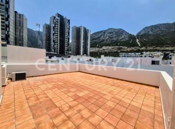 Casa · 166m² · 4 Recámaras · 2 Estacionamientos · Casa en Renta | Ventanas de La Huasteca | Santa Catarina, N. L.